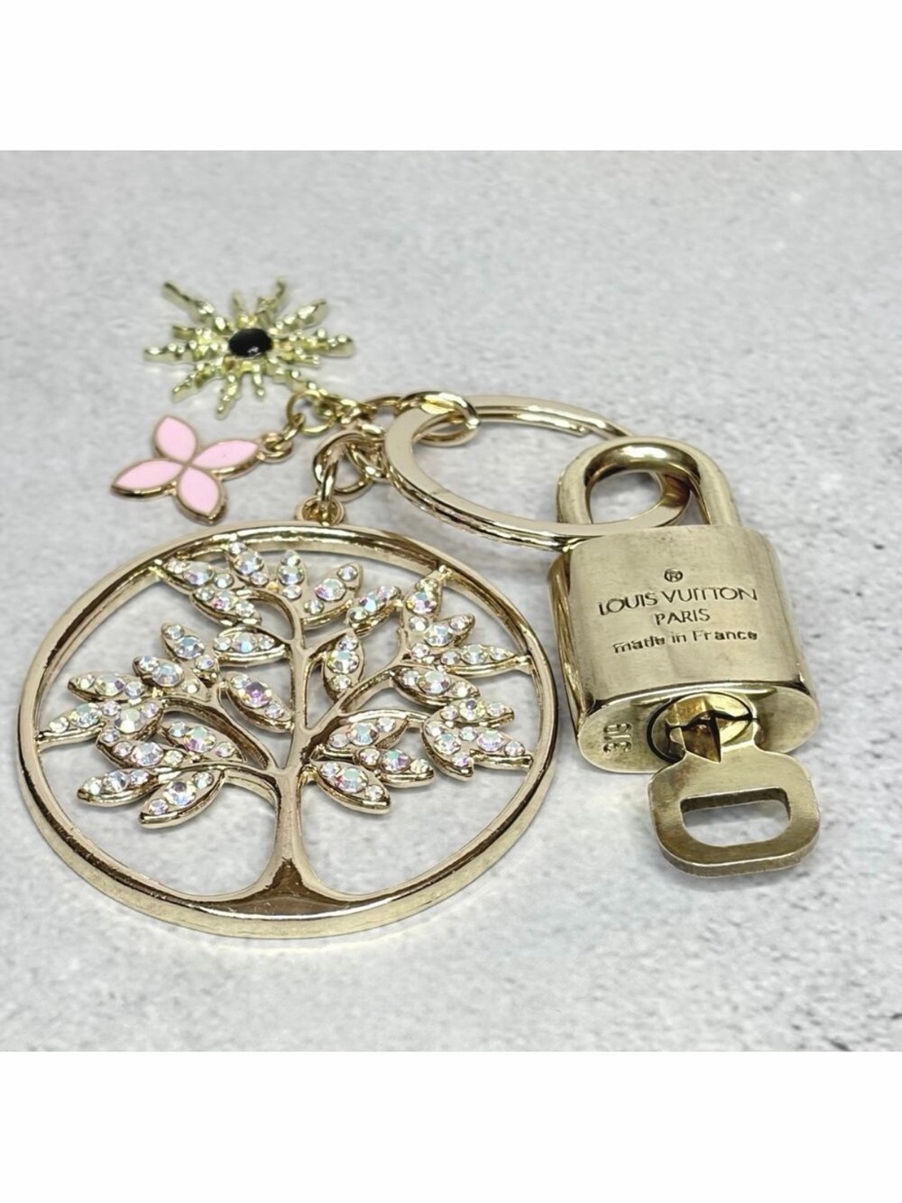 Louis Vuitton Lock & Key #319 w/ Tree of Life, Flower & Sun Charms Keychain